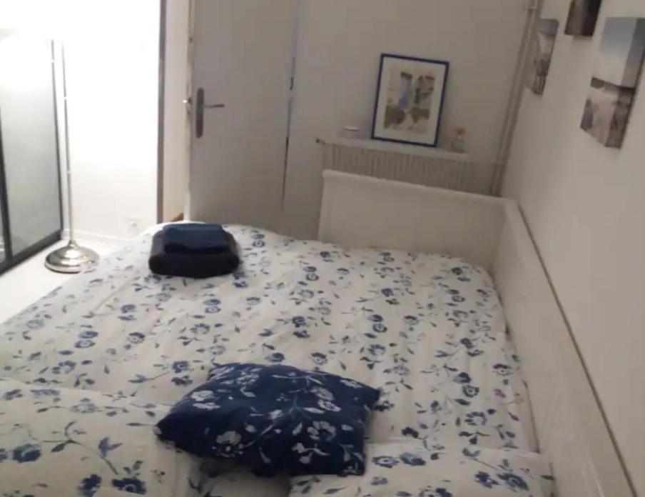 Chambre Chez L'Habitante Avec Salle De Bain Et Cuisine Communes - Presence D'Un Chat Bordeaux Ngoại thất bức ảnh